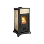 poele-a-bois-en-faience-la-nordica-gemma-6-kw.jpeg